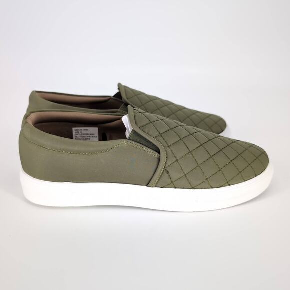 Serra Women's Slip On Olive Green Quilted Design Sneakers NEW with Box - Size 10 - Picture 3 of 15